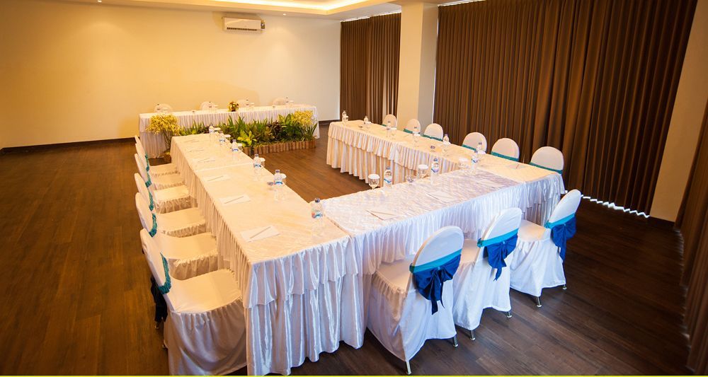 idoop Hotel Lombok Mataram Buitenkant foto