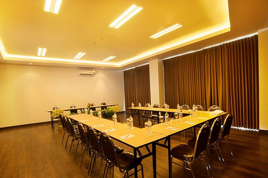 idoop Hotel Lombok Mataram Buitenkant foto